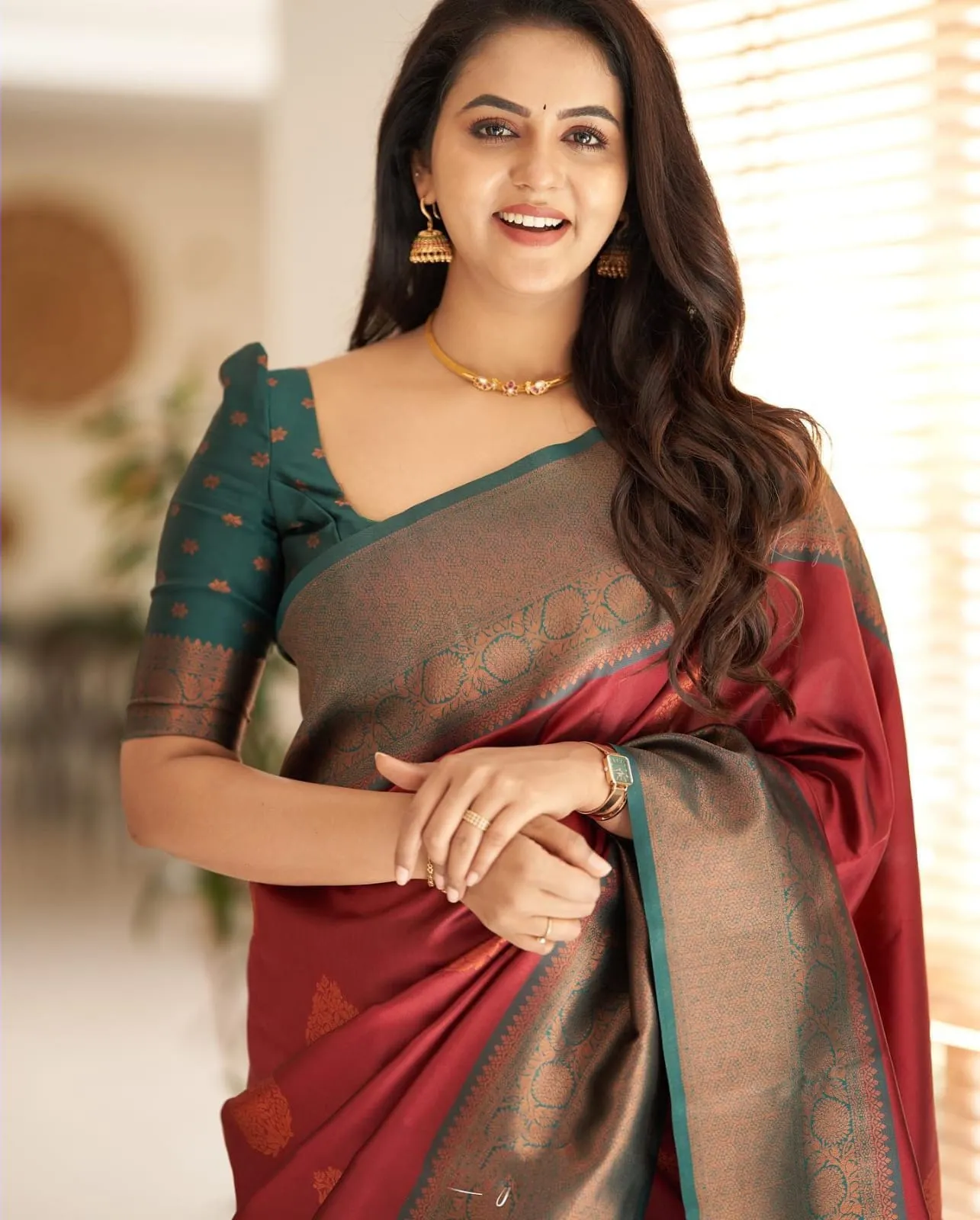 Artistic Maroon Soft Silk Saree With Splendorous Blouse Piece