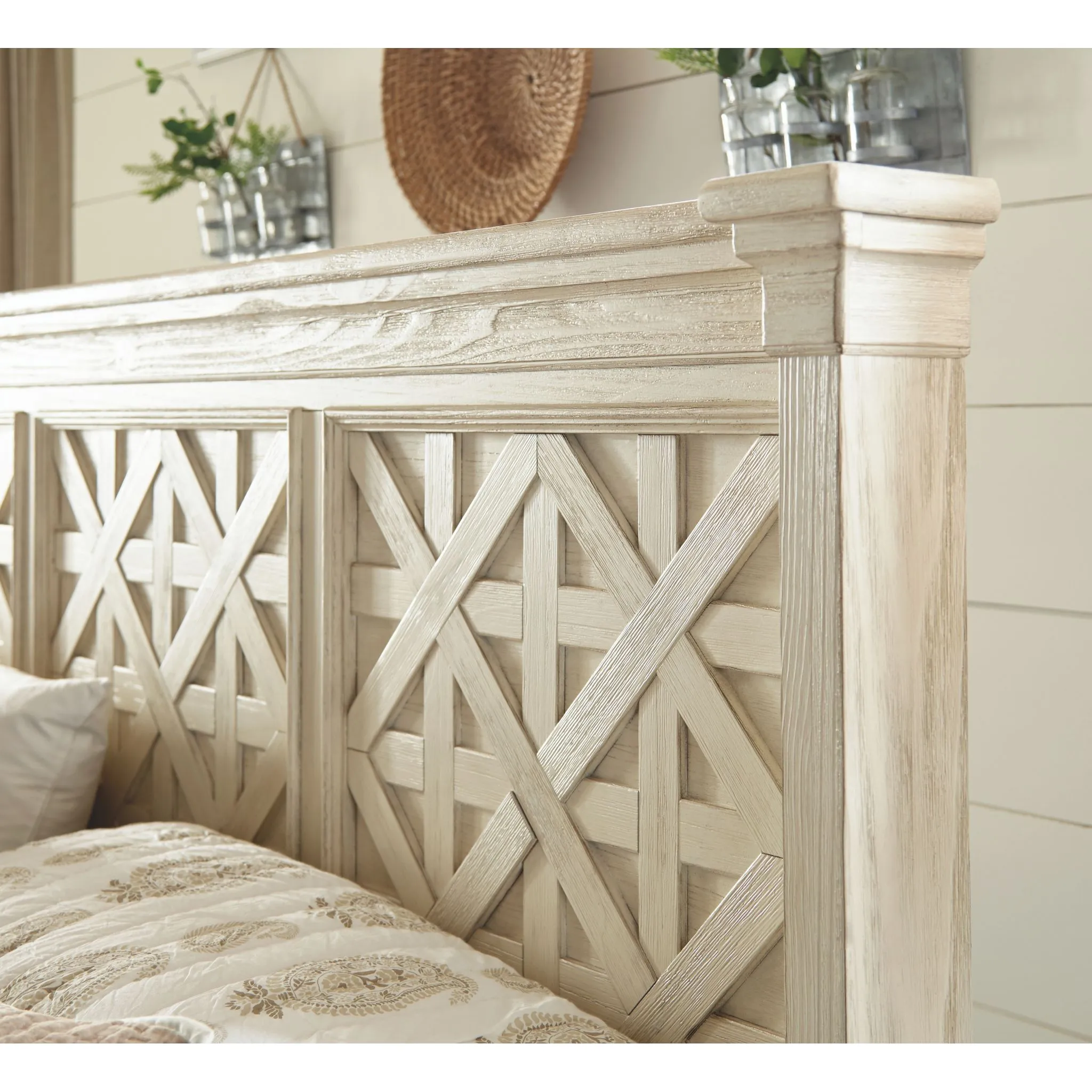 Bolanburg Panel Bed