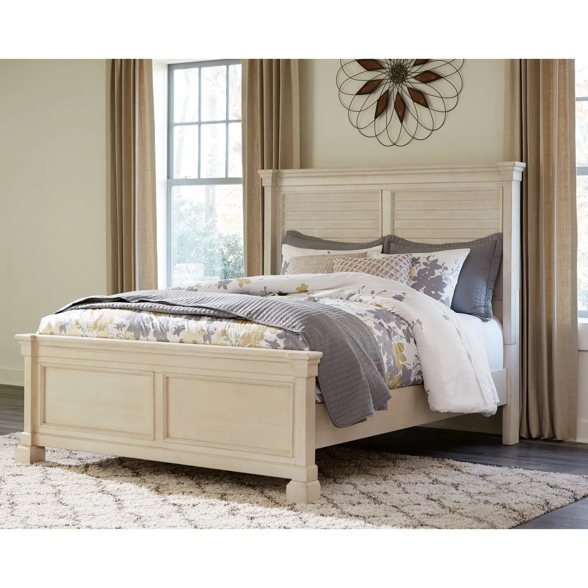 Bolanburg Panel Bed