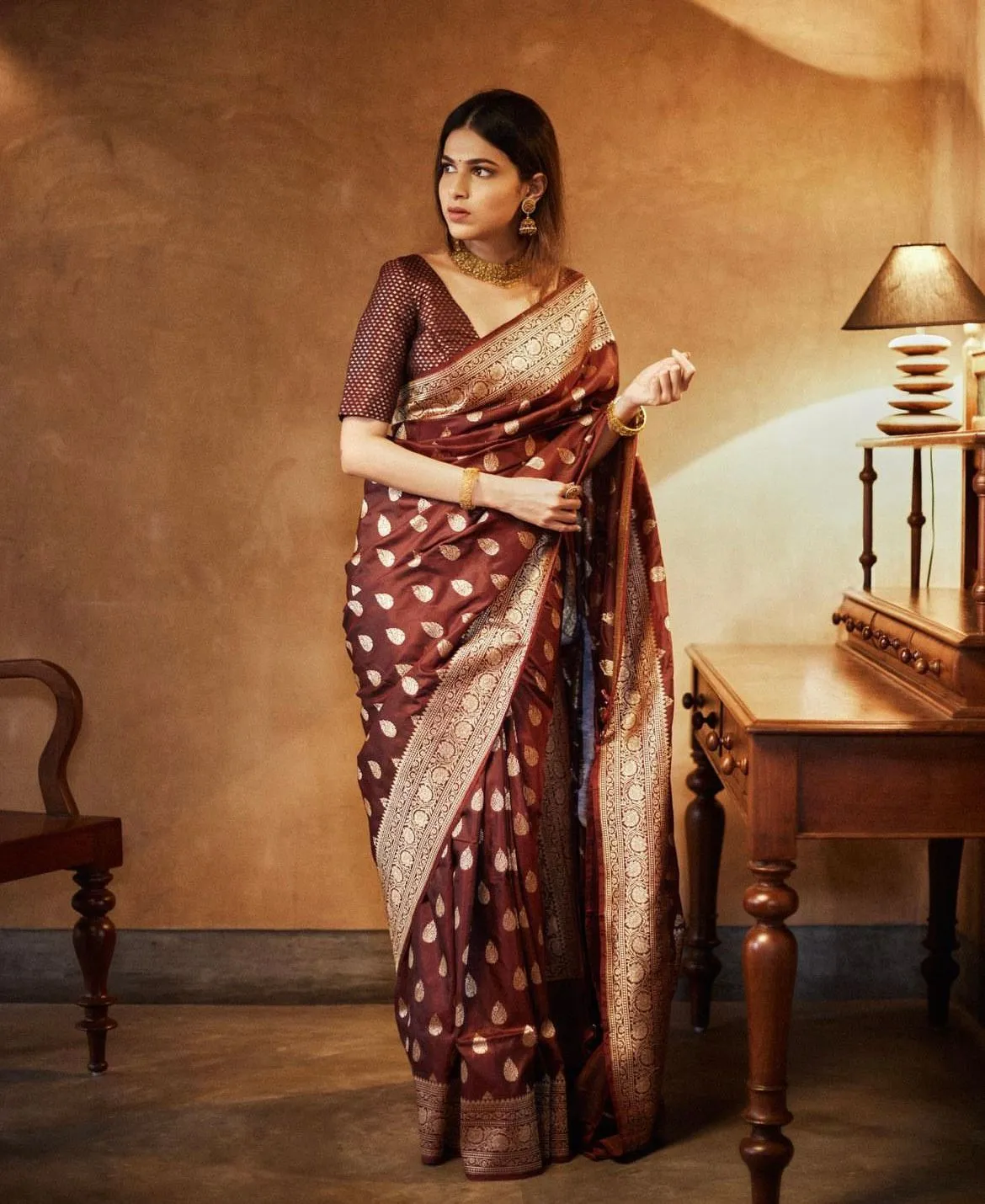 Petrichor Brown Soft Silk Saree With Moiety Blouse Piece