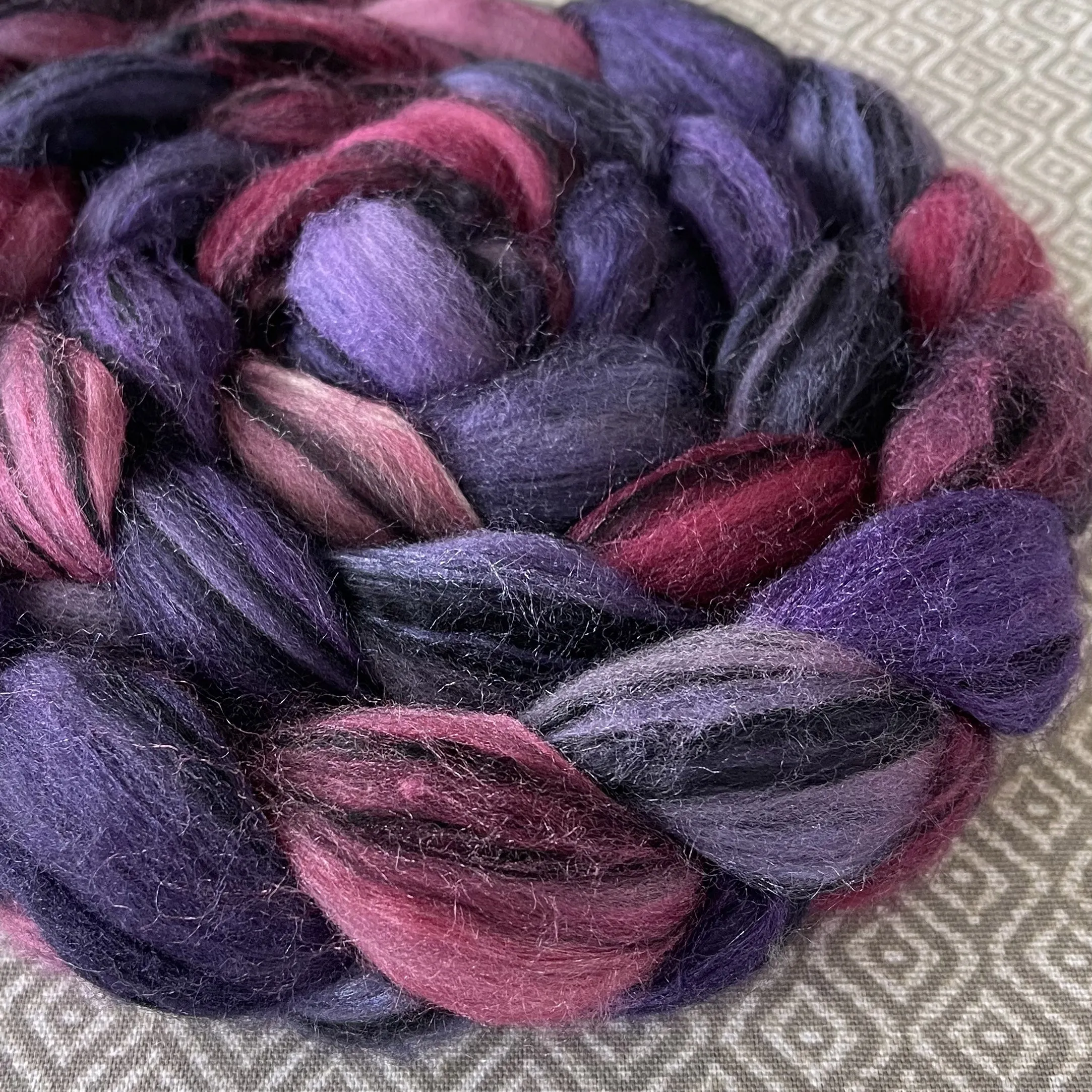 Polwarth Black Bamboo Silk Roving - Meteor Shower