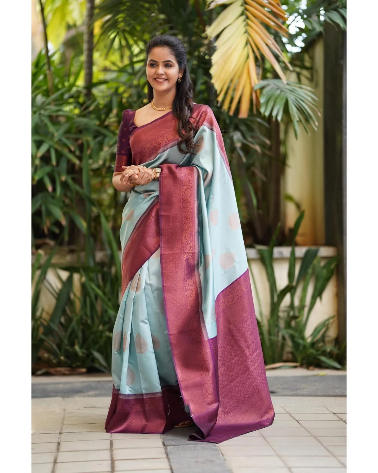 Sempiternal Sky Soft Silk Saree With Denouement Blouse Piece